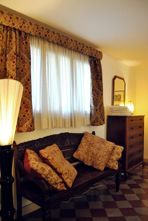 Ferienwohnung Ai Cartari Palermo Zimmer foto